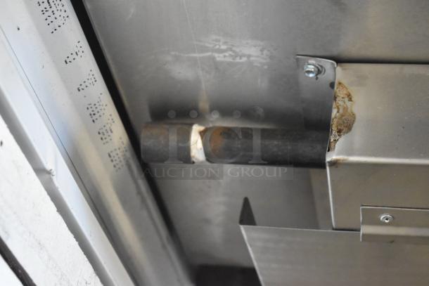 BRAND NEW SCRATCH AND DENT Tandoor Morni CS-02, stainless steel, visible exterior imperfections, Model 17ACS02N.