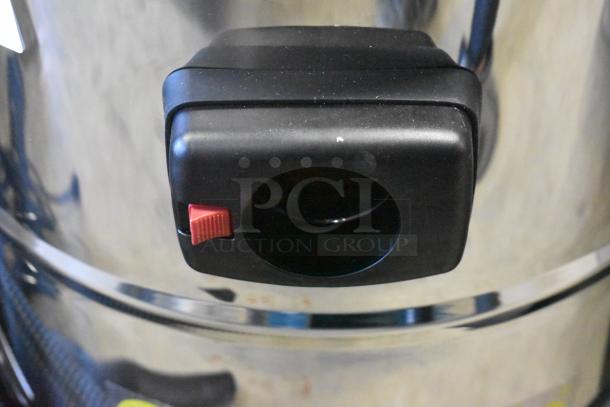 Tornado Taskforce 94236, 20-gallon stainless steel wet/dry vacuum, features squeegee, tools. Scratch and dent model, 120V.