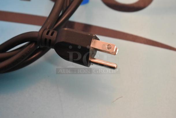 Black power cord and plug for T-40L Mini Cooler Merchandiser, 115 Volts, 1 Phase.