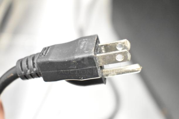 Black cord plug for Summit MBH32GL Mini Cooler Merchandiser, 115 Volts, 1 Phase, illustrating power supply compatibility.