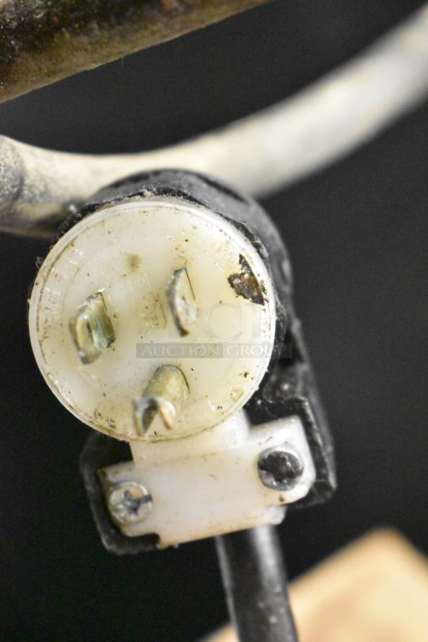 2017 Leader LM48S/C Commercial Cooler, 2-door, 115V, 1-phase, plug detail shown, used condition.