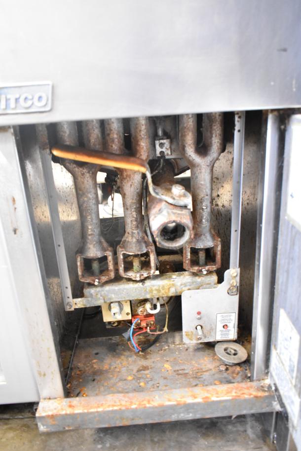Pitco Frialator 40C commercial fryer, natural gas, 105,000 BTU. Interior view shows components and condition.