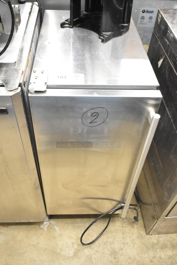 2021 All Pro AZ-20D undercounter ice machine, commercial, self-contained, 115V, 1 phase, stainless steel.