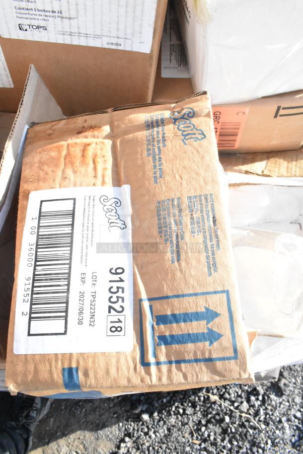 Box labeled "Scott" with barcode, lot number TP5223N32, and expiration date 2027/06/30. Item is part of a scratch and dent auction.