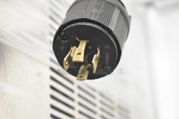 2019 Atosa YR800-AP-261 Commercial Ice Maker on Ice Bin, 230V, 1 Phase. Features cube style ice production, excellent condition.