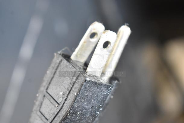 Close-up of a power plug for the AvaMix 177CFP5D Countertop Food Processor, 120 Volt, 1 Phase.