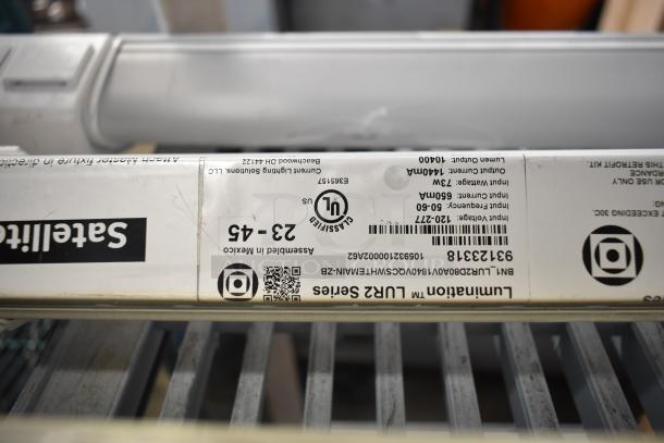 4 Lumination LUR2 Series light fixtures, UL certified. Input: 65W, 50-60Hz. Model: E363157. Assembled in Mexico.