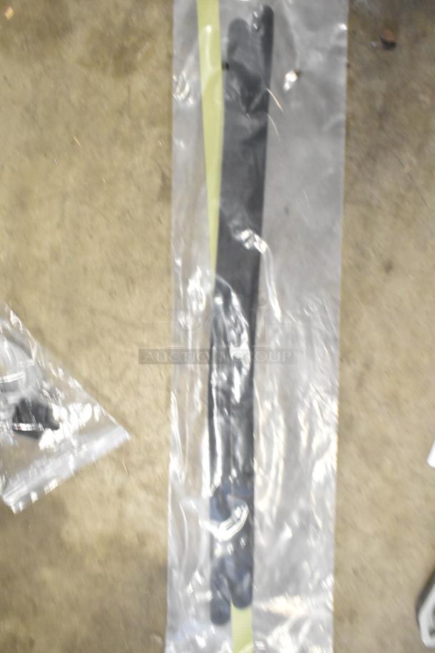 VacPak-It 186UVME16SS vacuum packing machine, brand new with minor scratches and dents, features 16" seal bar and dual piston dry pump.