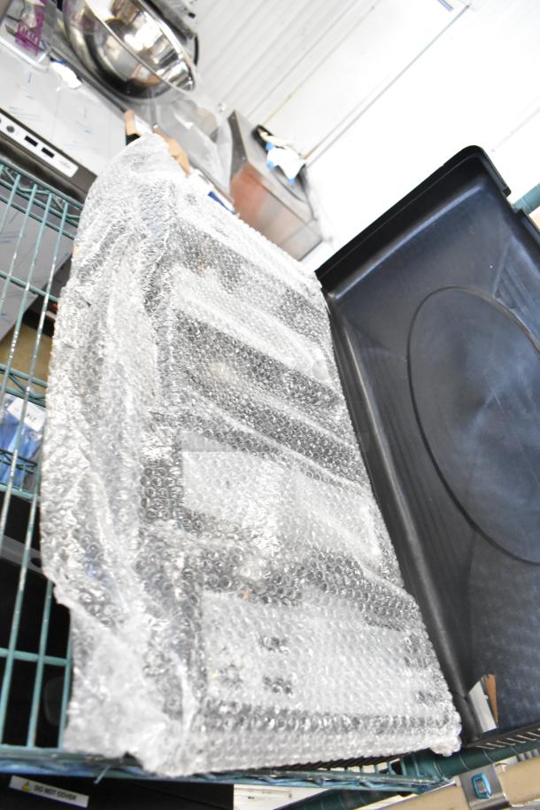 BRAND NEW Choice LR-KT300 2-Burner Butane Range, Brass Burner, 30000 BTU, scratch and dent, bubble-wrapped.