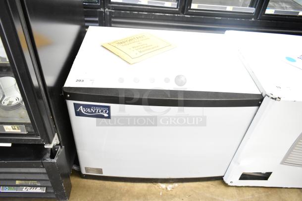 Brand new Avantco 194MCH430A modular half cube ice machine, 400 lb. capacity, 115V, 1-phase. Scratch and dent condition.