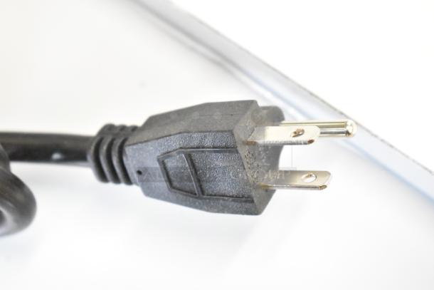 BRAND NEW Avantco 194MCH430A ice machine power cord, 115V, 1 Phase. Item has scratch and dent conditions.