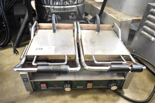 Waring WPG300 Commercial Double Panini Press, 240 Volts, 1 Phase. Slight rust visible; control panel with temperature settings.