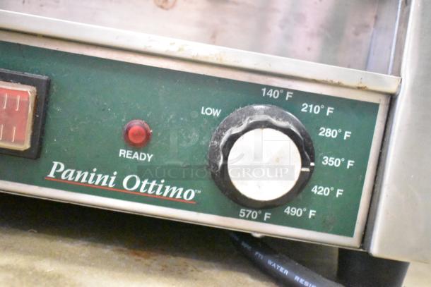 Waring WPG300 commercial double panini press, temperature controls marked "Panini Ottimo," 240V, 1 phase.