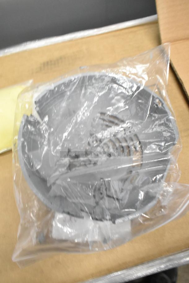 Brand new scratch and dent item, includes a chain and cover, sealed in clear plastic packaging.