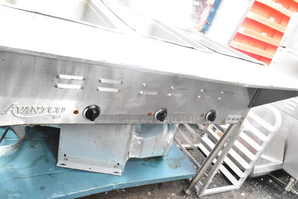 Avantco Commercial 3 Bay Steam Table with controls, showing signs of use. Features include adjustable knobs and "Dry Heating" label.