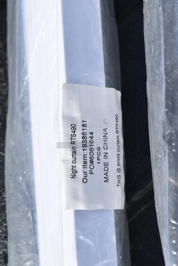 Brand new Avantco Night Curtain for MAC-48HC, item 19386181, with label showing RTS490, made in China. Scratch and dent condition, 2 pieces included.