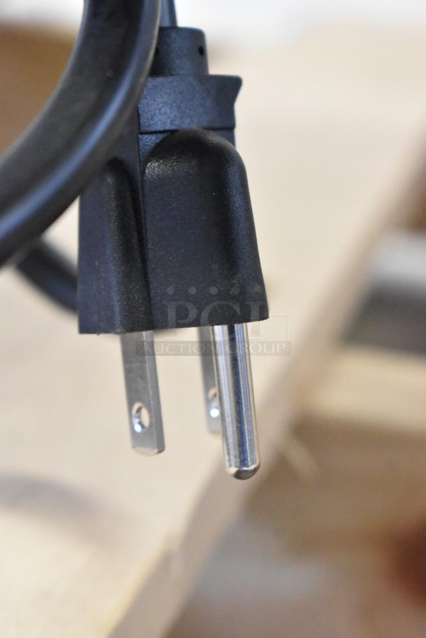 Close-up of a power plug for the Hatco FTB-3, 120V, 1 phase, showing its commercial-grade construction.