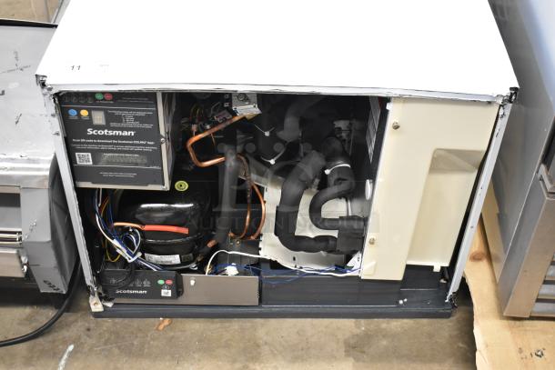 BRAND NEW 2025 Scotsman MC0330MAX-1A Prodigy Elite 30" Ice Machine. Medium cube, 400 lb capacity, 115V, scratch and dent condition.