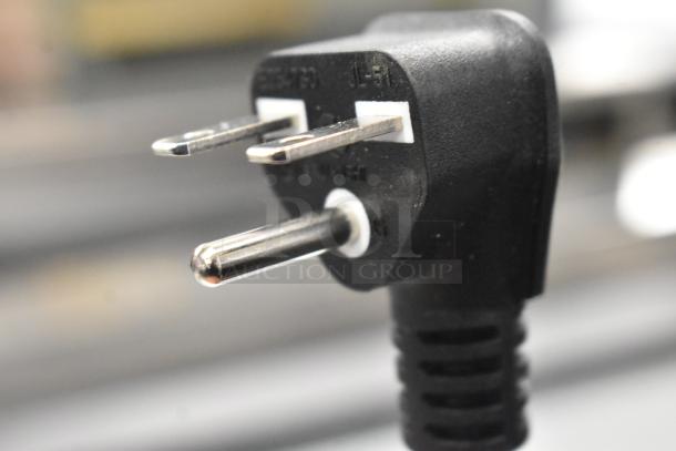 Close-up of power plug for Avantco 177RCSB90 rice cooker, new condition, 240V, 1-phase, scratch and dent model.