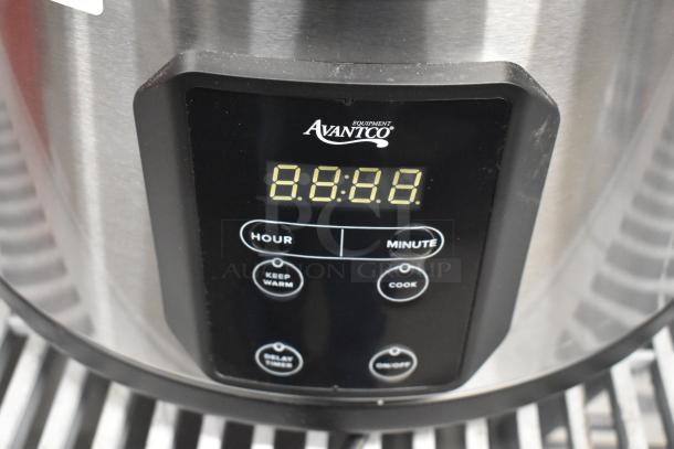 Brand new Avantco 177RCSB90 electric rice cooker/warmer, digital interface, 90 cup capacity, 240 volts, minor cosmetic dents.
