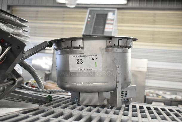 BRAND NEW Hatco HWB-11QTD 11 Qt. Drop-In Heated Soup Well, 120V, with drain. Scratch and dent condition. Tag shows auction info.