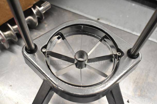 BRAND NEW Garde 181CORE8 Apple Corer, 8-section, steel, scratch and dent condition, durable and efficient design.