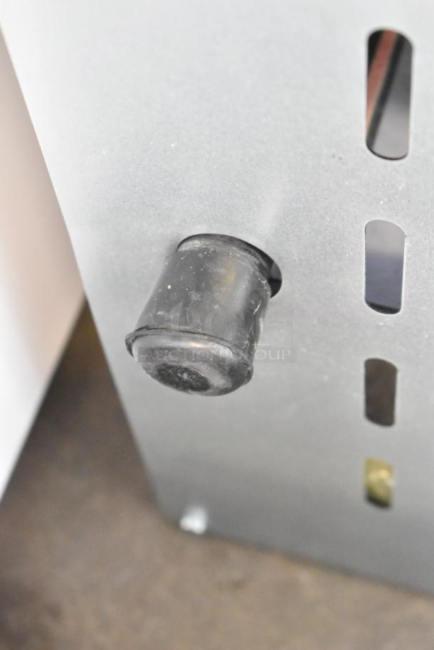 Brand new Cooking Performance Group CPG-SP-18-N stock pot range, 80,000 BTU, natural gas, scratch and dent condition.