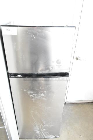 BRAND NEW SCRATCH AND DENT Vissani MDFF7SS cooler with freezer, stainless steel, 115V, visible scratches, model tag noted.