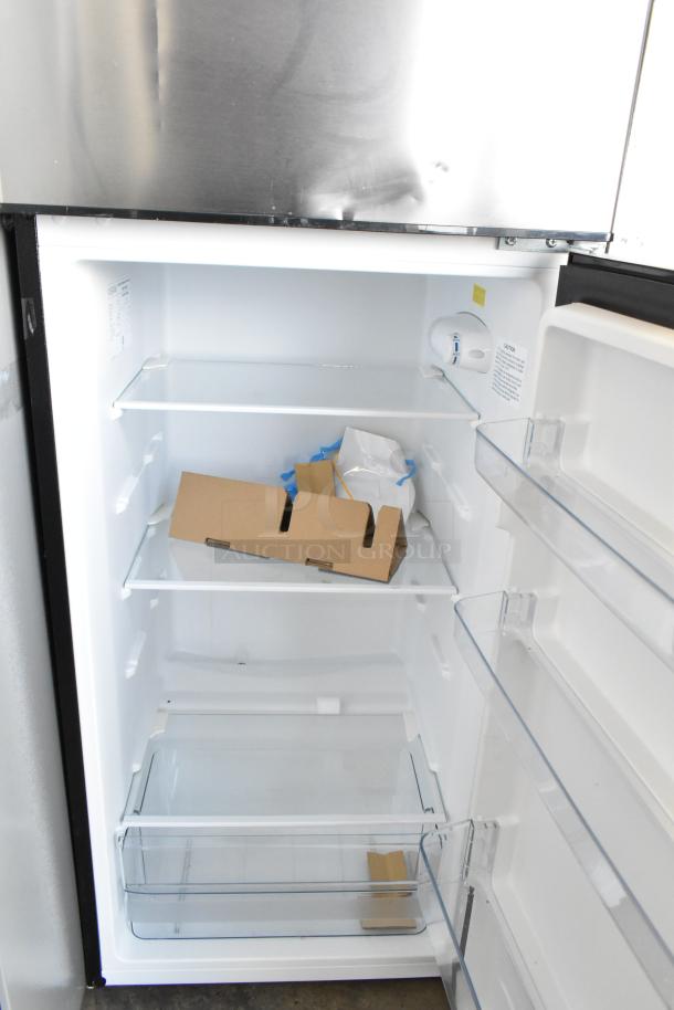 Brand new Vissani MDFF7SS reach-in cooler and freezer, 115V, 1-phase. Minor scratches/dents. Spacious interior with shelves.