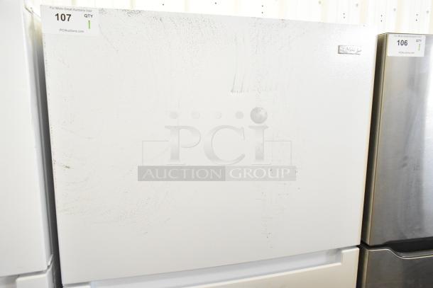 Brand new Vissani MDTF18WHR5 reach-in cooler/freezer, 115V, 1 Phase, with visible scratches and dents, auction tag 107.