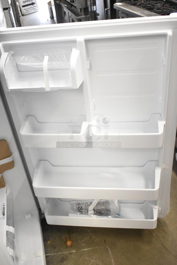 Brand new 2024 Vissani MDTF18WHR reach-in cooler with freezer, 115V, 1 phase, interior door storage, scratch and dent.