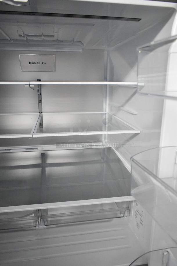 2025 LG LF30S8210S/01 French door cooler, drawer freezer, Multi Air Flow. Model LF30S8210S/01, 115V, 1 Phase.