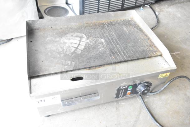 2024 Vevor HT-821 electric griddle, stainless steel, 115V, 1 phase, used with visible wear, front control dial, model label.