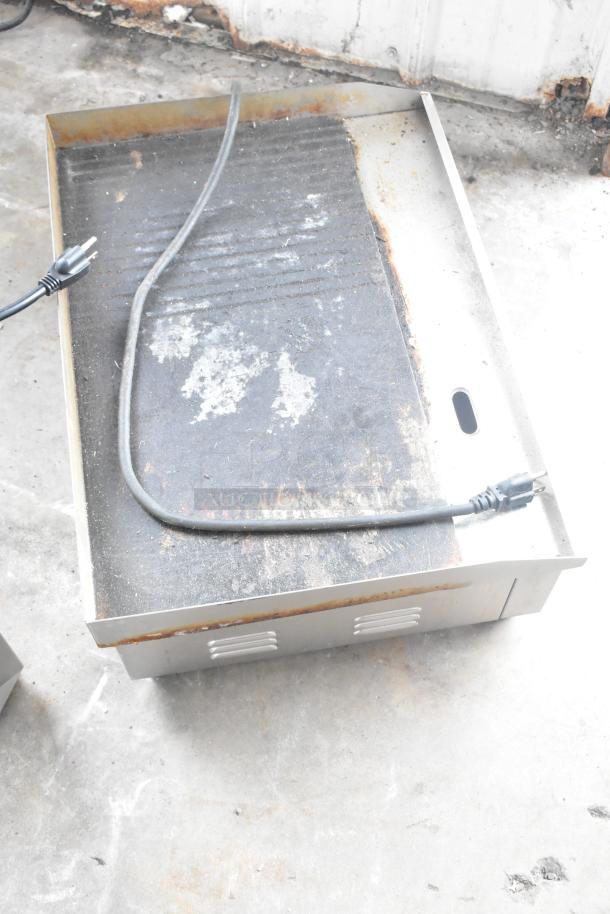 Vevor HT-821 countertop electric griddle, 120V, visible wear, metal construction, model label not visible.