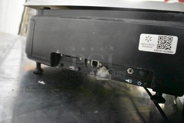 2017 Hobart HTi-7LH26 commercial scale, 120/208-240V, 1 phase; tags show working condition, maintenance label visible.