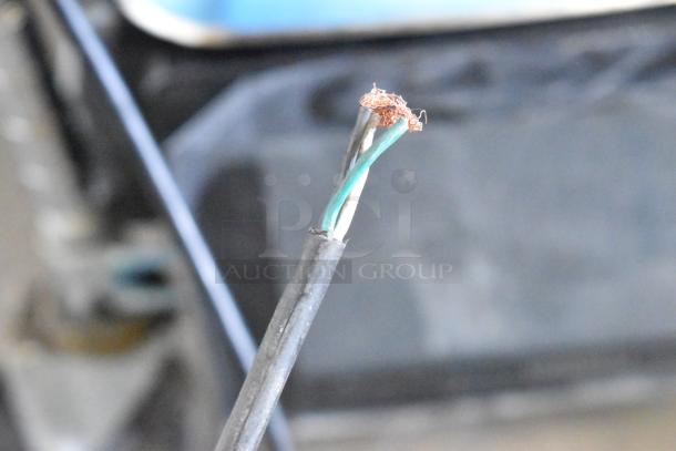 Hobart countertop scale with severed power cord, 120/208-240 volts, 1 phase. Unable to test functionality.