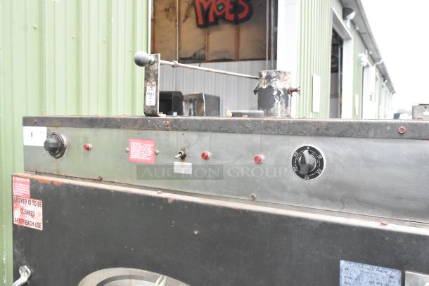 Pro Smoker 'N' Roaster 150P Commercial Smoker, metal exterior, control knobs, warning labels, 120/240V, 1 phase.