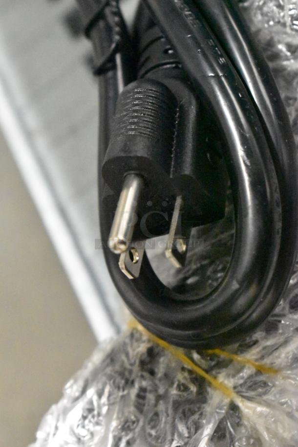 Power cord of Avantco 177PG400 Panini Grill, brand new, wrapped in packaging. 120 Volts, 1 Phase.