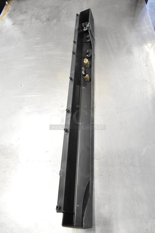 Brand new Cadco/Unox item with metal and plastic components, including attachment points. Part of a lot of 20 items.