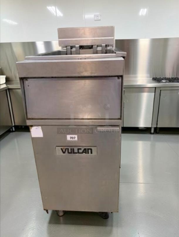 Vulcan 1ER50A commercial electric deep fryer, 50 lb oil capacity, 208V/3 Phase, stainless steel, tested and operational.