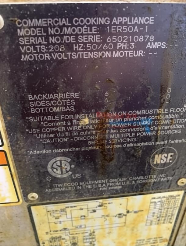 Alt text: Vulcan 1ER50A commercial electric deep fryer label; 50 lb oil capacity, 208V/3 Phase. Serial No: 650210878.