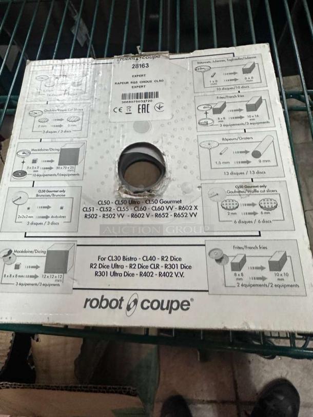 Brand new Robot Coupe 28163 RG5 grating disc in box. Compatible with various CL models. Commercial food processor attachment.