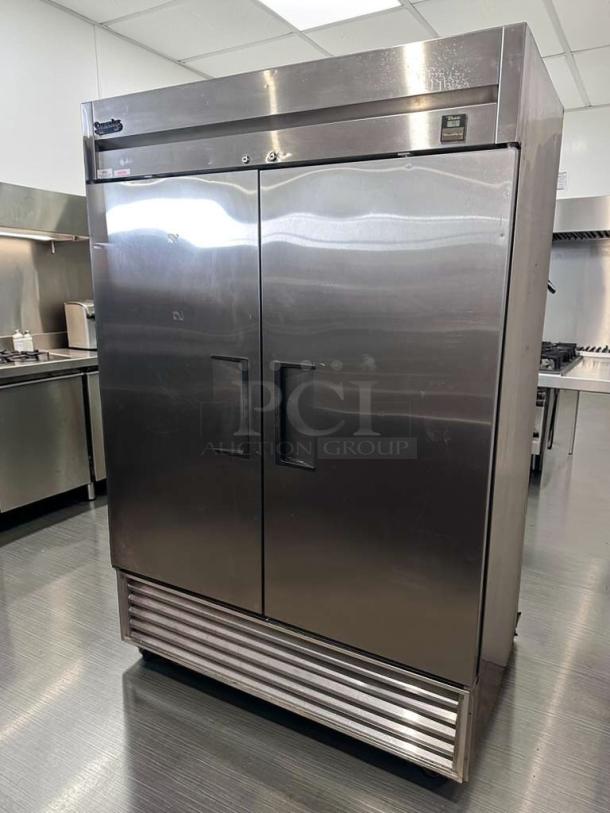 True TS-49 commercial two-door refrigerator, stainless steel, exceptional condition, NSF & UL listed, fully tested, 115V.