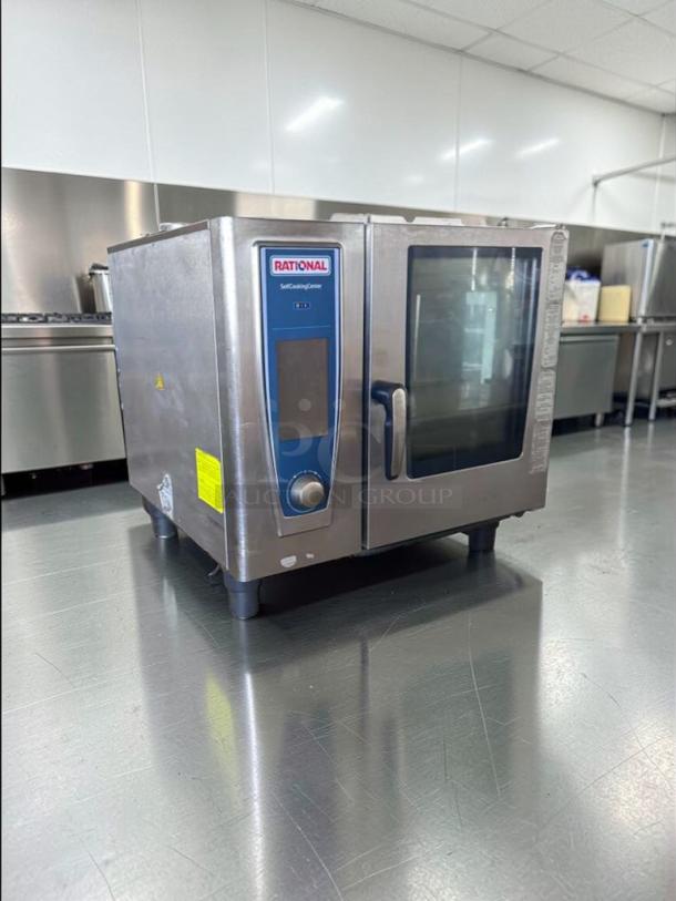 Rational SelfCookingCenter combi oven, 6-pan capacity, digital controls, stainless steel, fully tested, excellent condition.