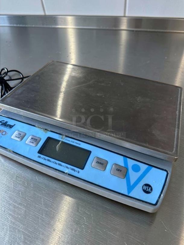 Edlund BRAVO BRV-480 digital scale, stainless steel, NSF certified, excellent condition, fully operational, with control buttons and display.