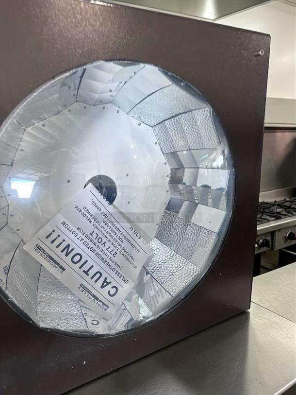 Sun Valley Lighting 24x24 commercial ceiling fixture, Architectural Reflector model, elite condition, 277V, fully tested.