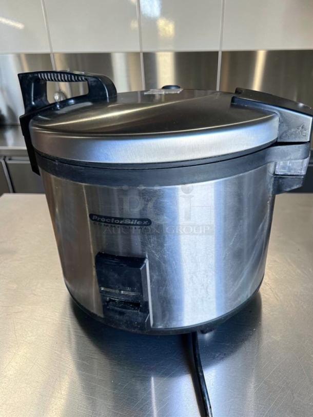 Proctor Silex 37560R 60 Cup Electric Rice Cooker, stainless steel, commercial grade, remarkable condition, tested, ETL & NSF listed.