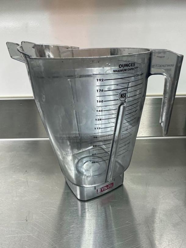 Vitamix 015896 XL 1.5 Gallon Tritan Blender Jar, clear, NSF certified, for XL blenders, exceptional condition, with capacity markings.