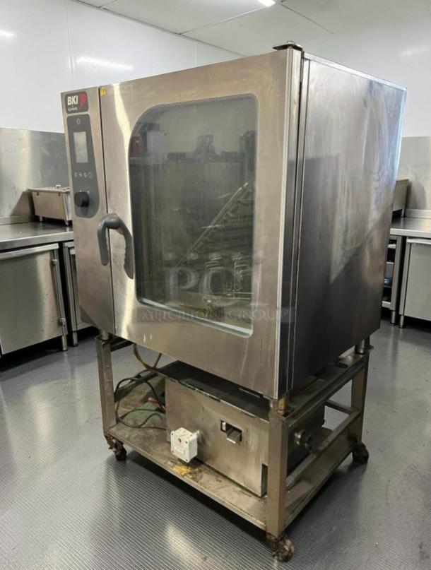 BKI TE102R Combiking Combi Oven, 10-pan, programmable, 208V/3 Phase, stainless steel, fully tested, prime condition.