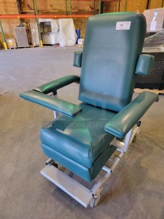 CUSTOM COMFORT MEDTEK hydraulic utility chair with steel frame, high-density vinyl, hydraulic lift, and adjustable backrest.